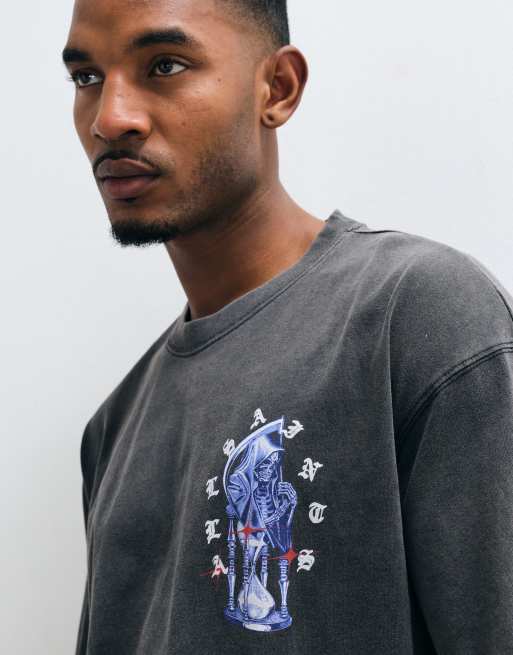AllSaints Timer t-shirt à manches courtes à logo graphique avec imprimé au dos en noir délavé, 3 de 5