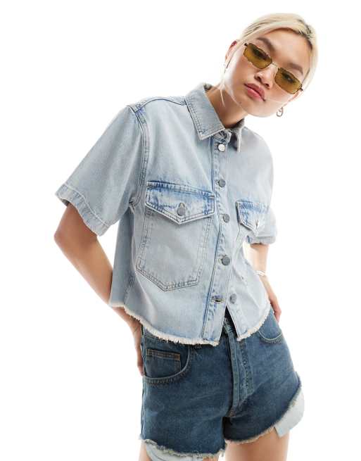 AllSaints – Tove – Jasnoniebieska koszula jeansowa o krótkim fasonie i pudełkowym kroju