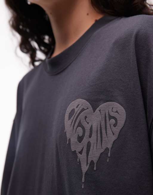 AllSaints – Trip – Szary T-shirt z grafiką z logo i sercem, 4 z 4