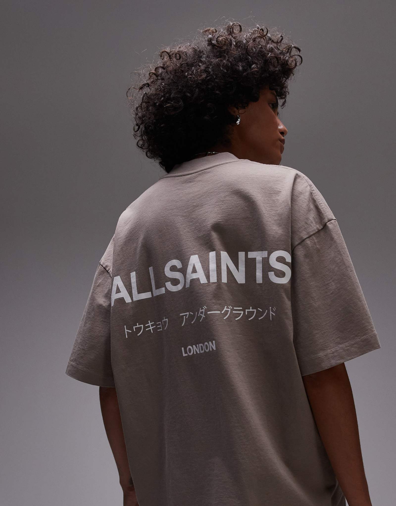 Оверсайз-футболка AllSaints Underground серо-коричневого цвета эксклюзивно для ASOS