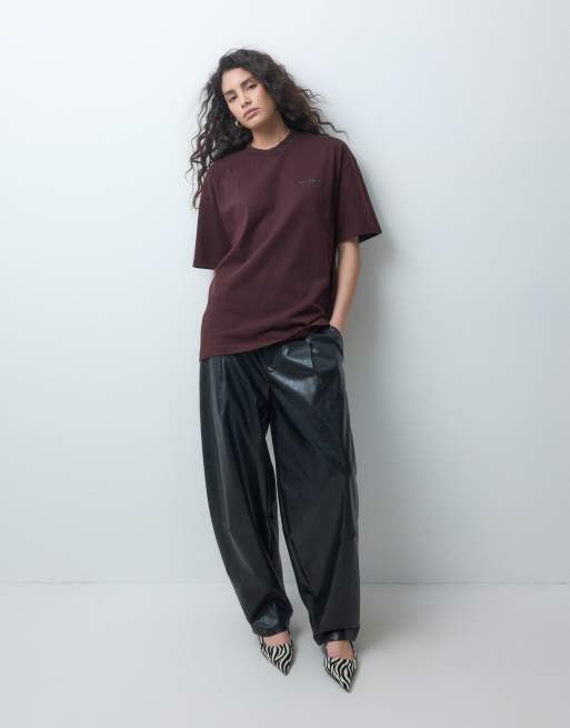 AllSaints Underground short sleeve leopard graphic logo t-shirt with back print in burgundy, 2 of 4