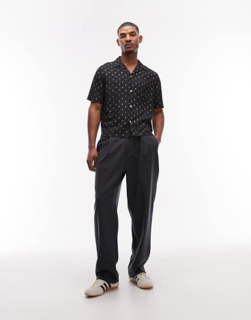 AllSaints - Upton - Camicia a maniche corte nera con stampa, 2 di 5