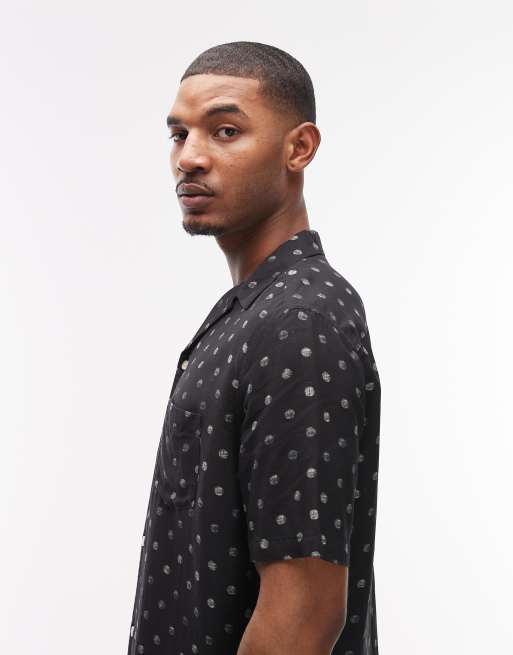 AllSaints - Upton - Camicia a maniche corte nera con stampa, 4 di 5