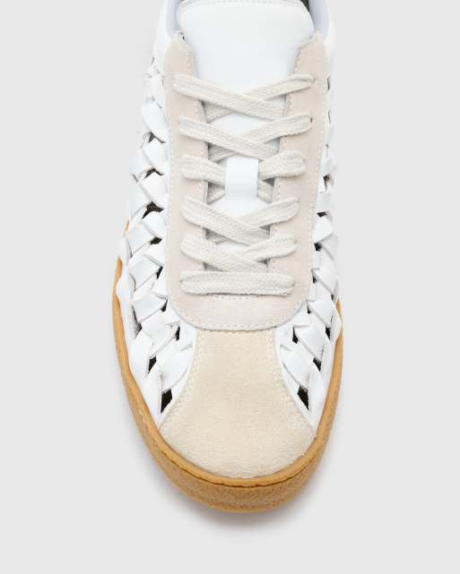 AllSaints – Velma – Sneaker aus Leder in Kreideweiß mit Flechtdesign, 3 von 5