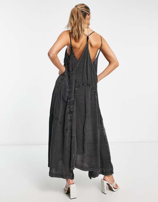 Allsaints x ASOS - Exclusives - Midi-parachutejurk in zwarte wassing, 4 van 4