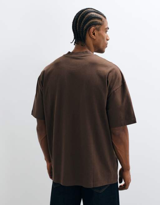 AllSaints Xander kurzärmeliges T-Shirt mit Flock-Logoprint in Braun, 4 von 5