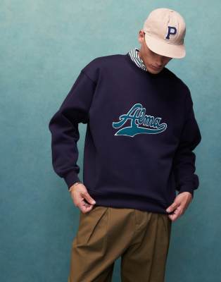 crewneck sweatshirt with appliqué chest logo in navy