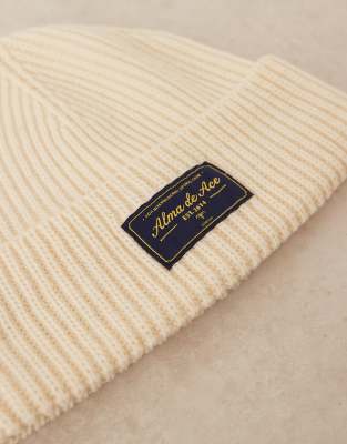 Alma De Ace Knit Beanie In White