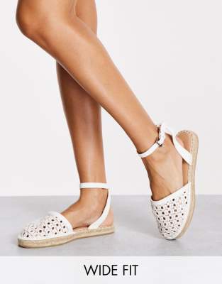 Alpargatas blancas Leave de Miss Selfridge Wide Fit