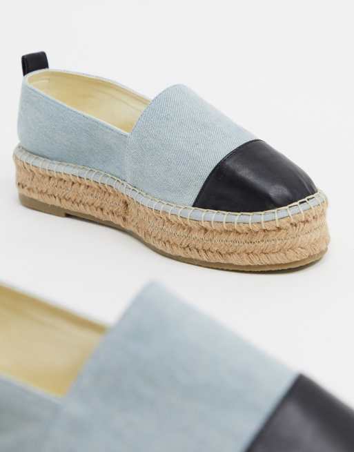 Alpargatas denim con plana Julee de ASOS DESIGN Wide | ASOS