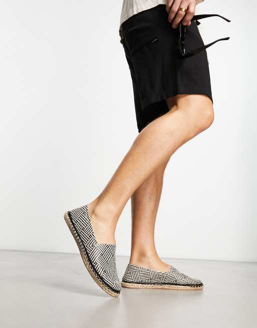 Alpargatas negras y color piedra de ASOS DESIGN