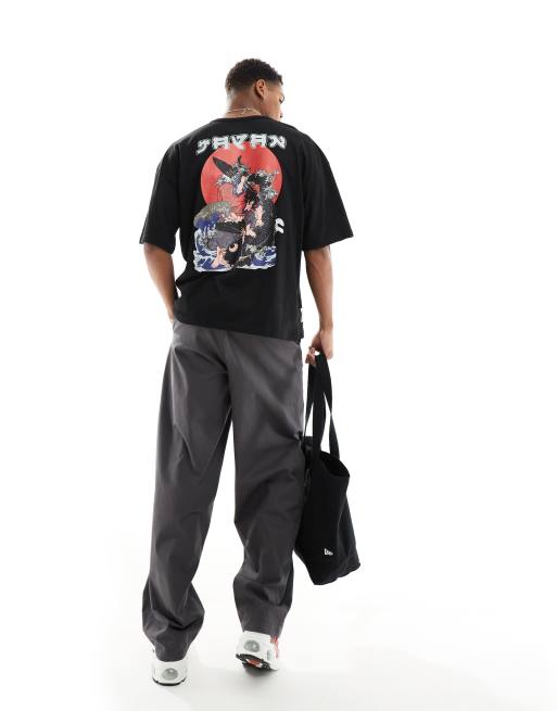 Alpha – Czarny luźny T-shirt z motywem fali i japońskiego wojownika