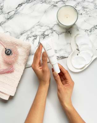 alpha h essential moisturiser
