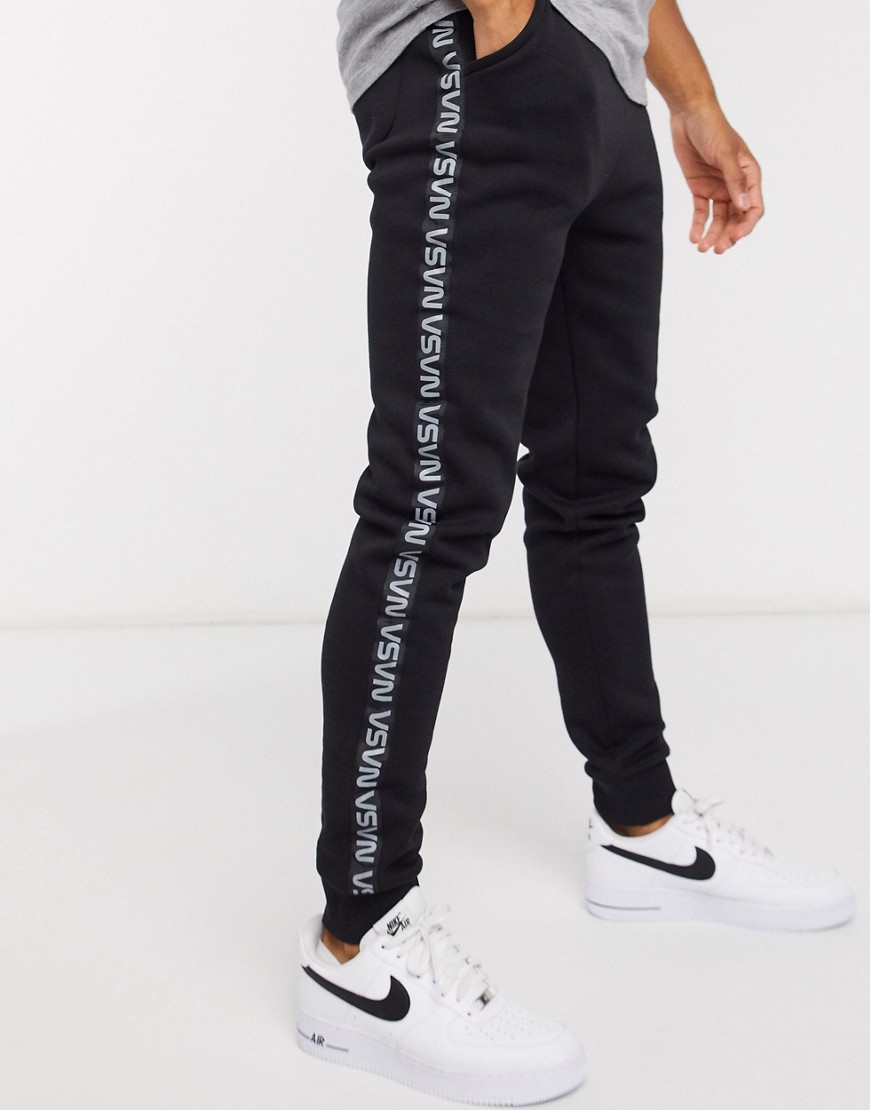 Alpha Industries cotton molton brushed joggers in black-Nero