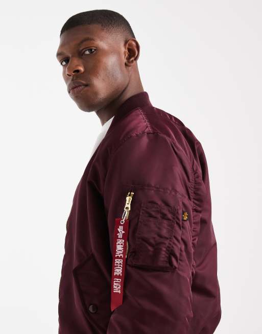 Alpha Industries - MA-1 - Bordeauxrød vendbar unisex-bomber-jakke i heritage-stil, 4 af 5
