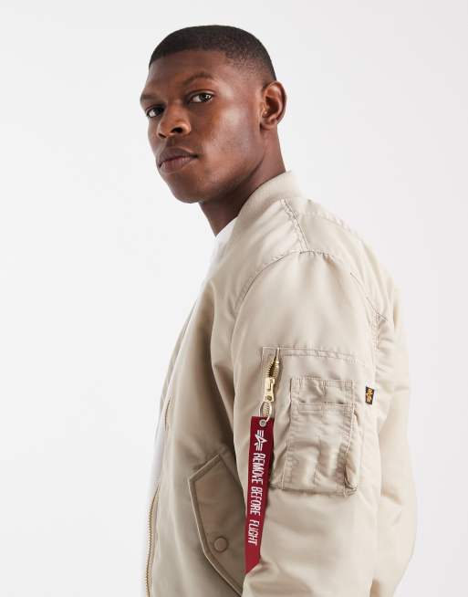 Alpha Industries - MA-1 - Cremefarvet vendbar unisex-bomber-jakke i heritage-stil, 4 af 5
