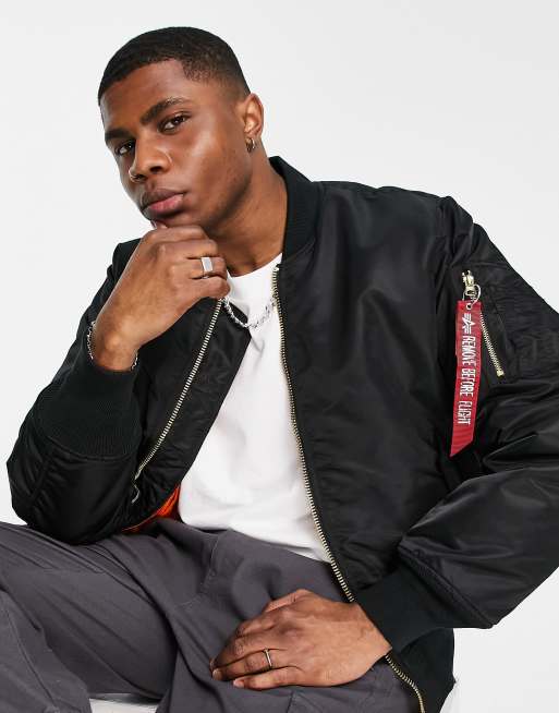 Alpha Industries - MA-1 - Oversized gewatteerd bomberjack in zwart