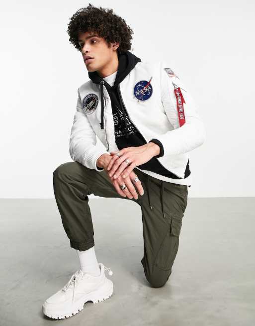 Alpha Industries - MA-1 VF - Slim-fit bomberjack met NASA-badge in wit