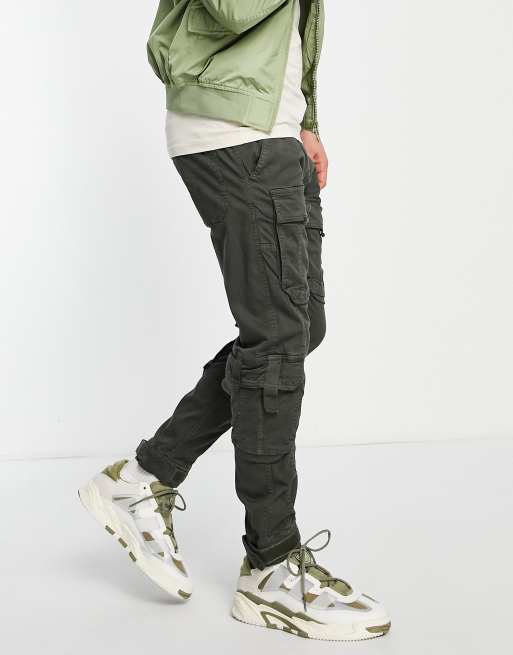 Alpha Industries - Sergeant - Slim-fit cargojoggingbroek van keperstof met meerdere zakken in zwart