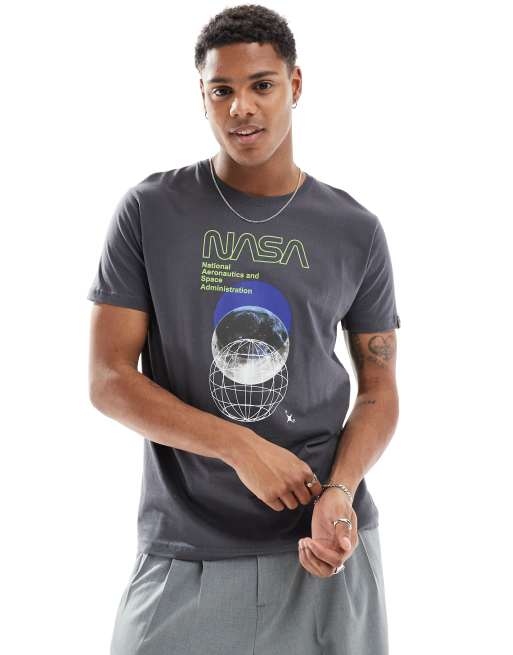 Alpha – Szary T-shirt z nadrukiem kuli ziemskiej i napisem NASA