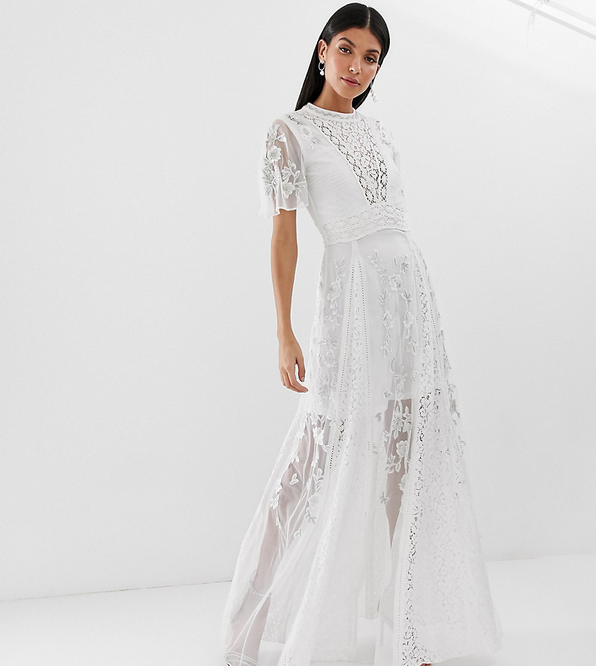 Amelia Rose Tall - Maxi-jurk met voorkant van geborduurd kant en inzetstukken in wit