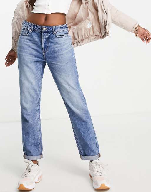 American Eagle – Boyfriend-Jeans im Used-Look in Blau