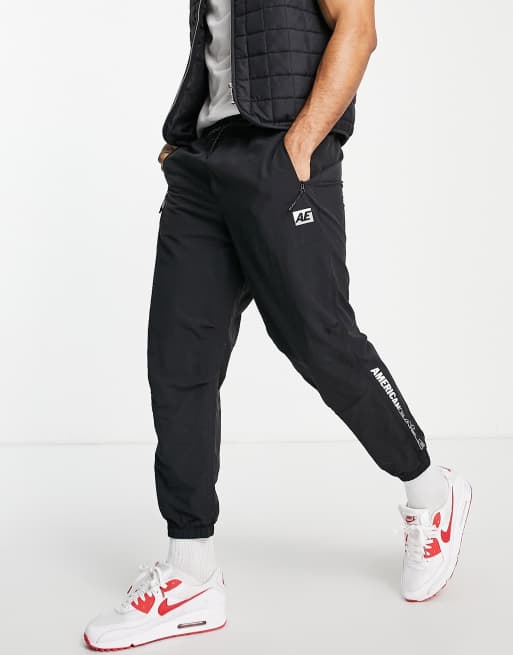 American eagle black discount joggers