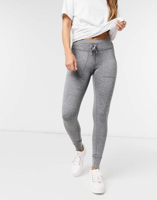 https://images.asos-media.com/products/american-eagle-cosy-hiker-legging-in-grey/21086199-1-trueblack?$n_640w$&wid=513&fit=constrain