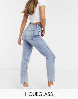 american eagle curvy mom jeans