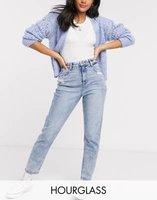 mom jeans for curvy girls