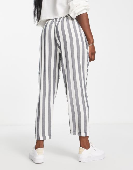 American Eagle - Gestreepte broek met striktaille met plooirand in multi, 2 van 4
