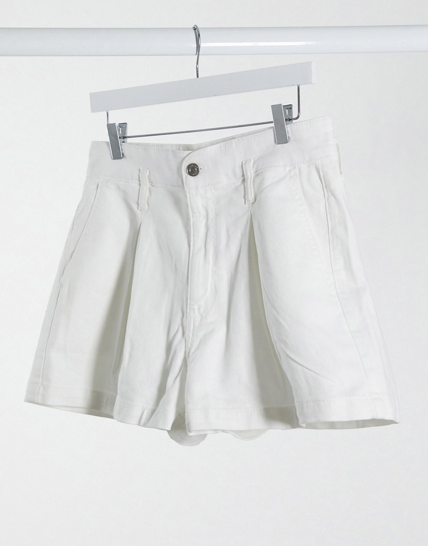 American Eagle - Højtaljede mom-shorts i hvid vask