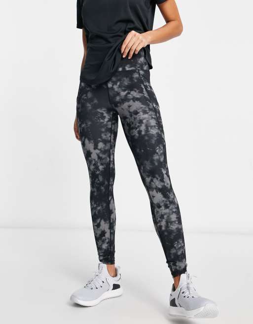 American Eagle pocket legging in black print