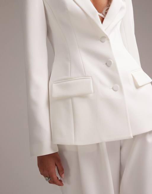 Americana blanca estructurada con cintura entallada de ASOS DESIGN, 2 de 6