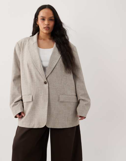 Americana de sastre marrón grisáceo extragrande de ASOS DESIGN Curve, 2 de 4