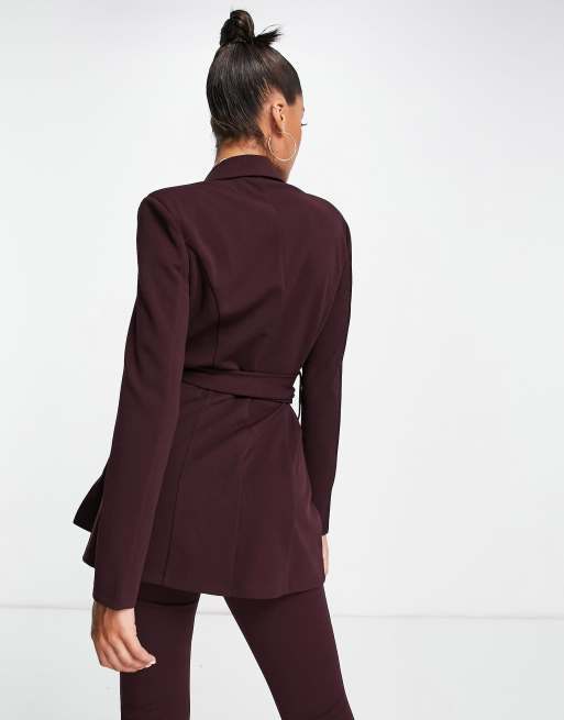 Traje color vino online mujer