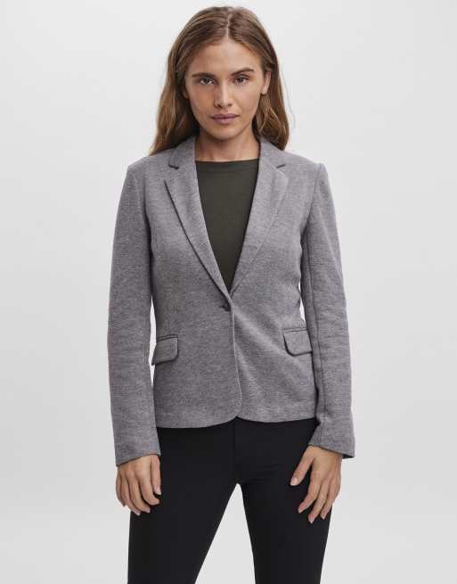 Americana gris eclipse total con botonadura simple de Vero Moda