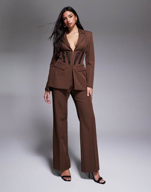 Americana marrón con cintura entallada y paneles en contraste de ASOS LUXE (parte de un conjunto), 3 de 4
