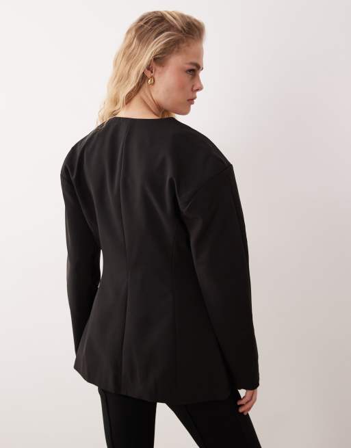 Americana negra sin solapas con cintura entallada de Miss Selfridge, 3 de 4