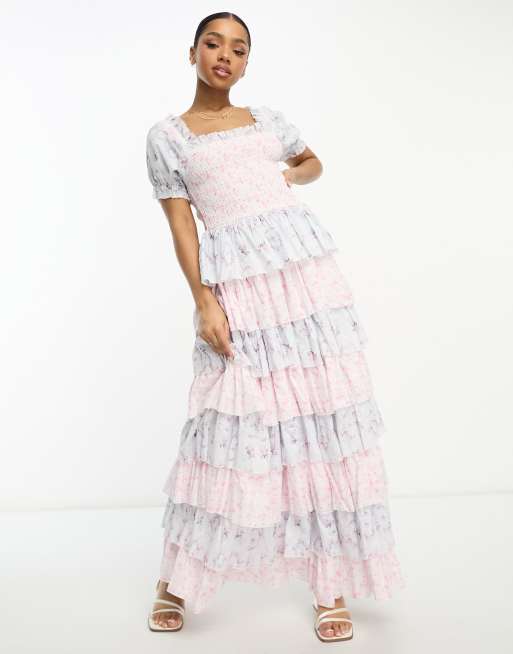 Amy Jane London - Luna - Gelaagde maxi jurk met fijne bloemenprint in roze en blauw