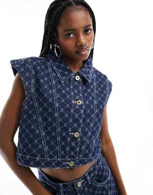 diamond pattern denim vest in dark wash - part of a set-Blue