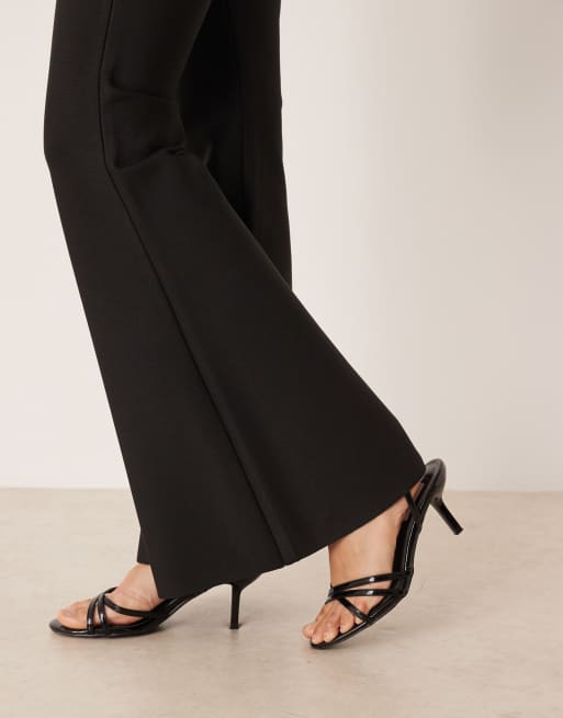 Amy Lynn - Flare-broek in zwart, deel van co-ord set, 3 van 5
