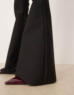 Amy Lynn Flared Pants In Black