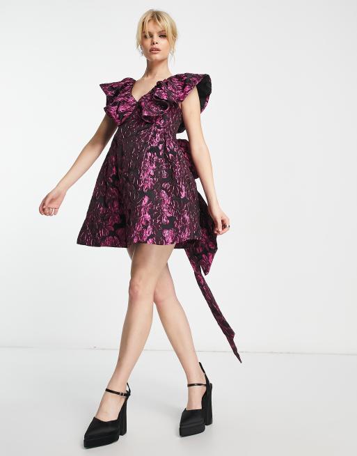 Amy Lynn - Jaime - Robe courte en jacquard fleuri avec manches volantées et nœud dans le dos - Rose, 4 de 4