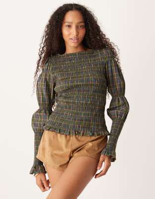 Amy Lynn Amy Lynn shirred long sleeved top in green check