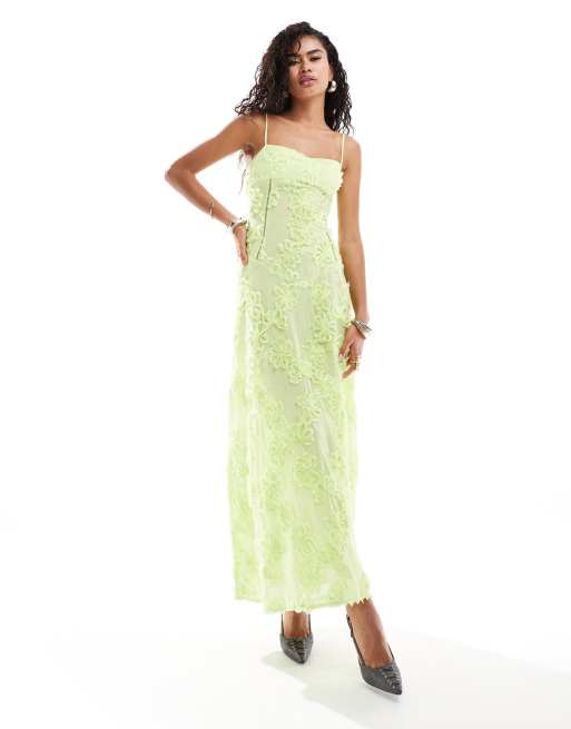 Amy Lynn - Sofia - Vestito lungo all'uncinetto con scollo a cuore e spalline sottili verde chiaro con motivo floreale