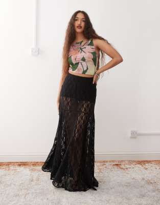 Amy Lynn - Transparenter Rock aus Spitze mit Godet in Schwarz