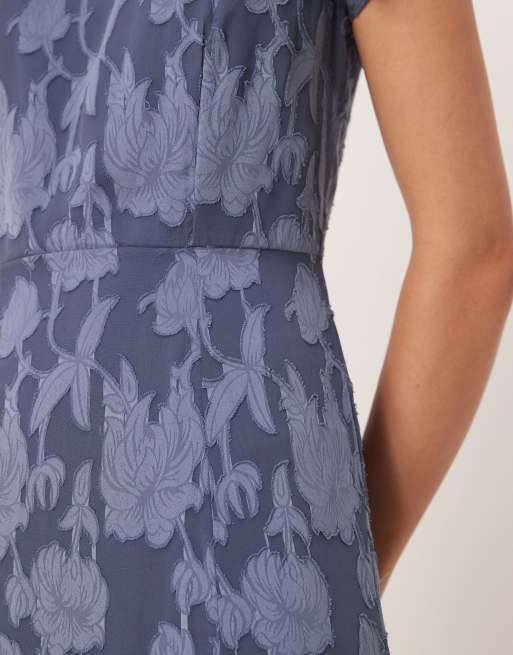 Anaya Floral flutter sleeve maxi dress in storm blue, 4 of 4