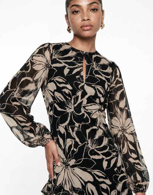Anaya Floral long sleeve tiered maxi dress in black, 3 of 6