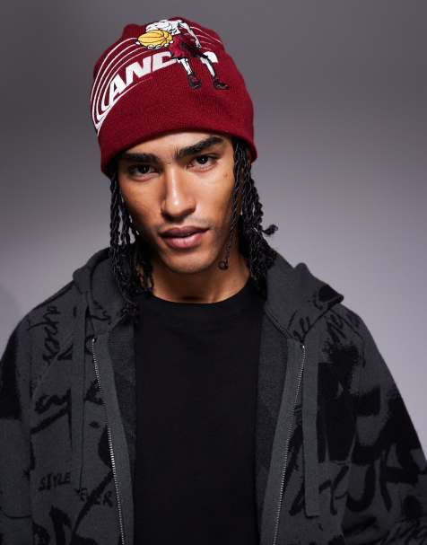 AND1 – Czerwona czapka beanie z logo - view 1